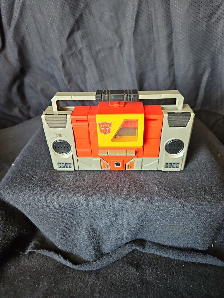 1984 G1 Transformers Autobot Blaster HASBRO