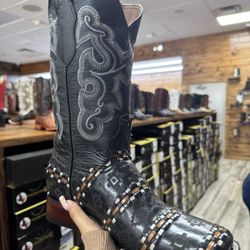 final sale  petatillo negro 