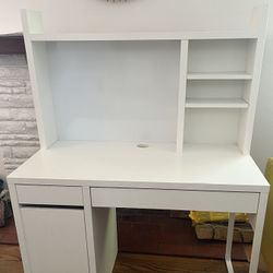 IKEA Micke Desk, White - Like New!