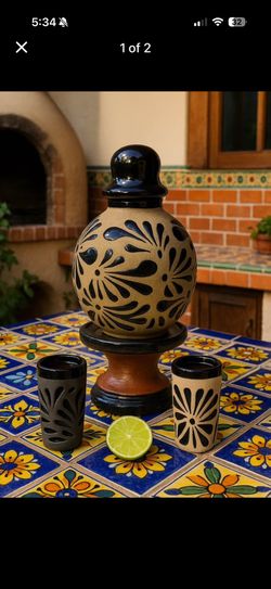 Talavera licorera CHICA