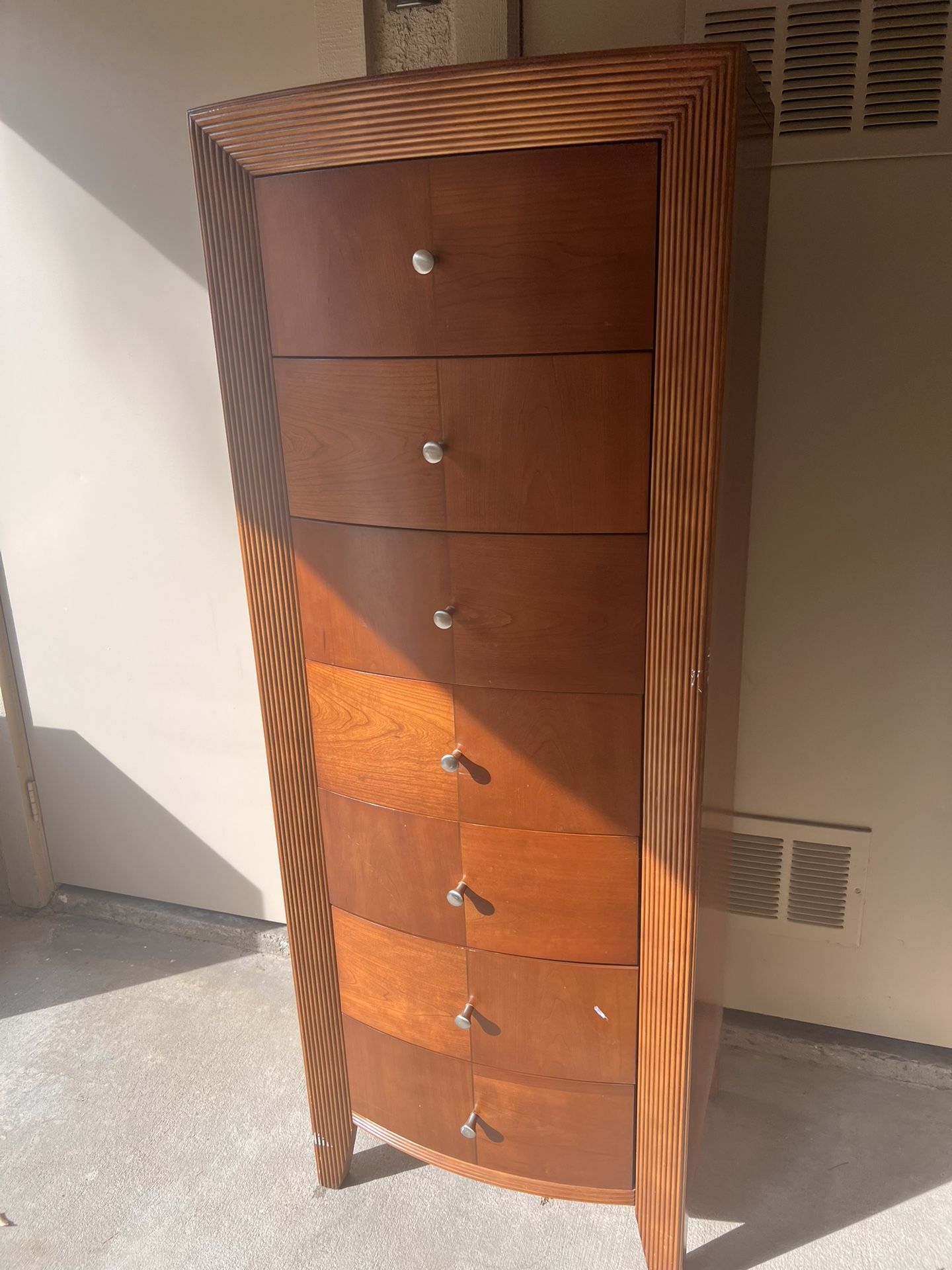 FREE! Tall 6 Drawer Dresser
