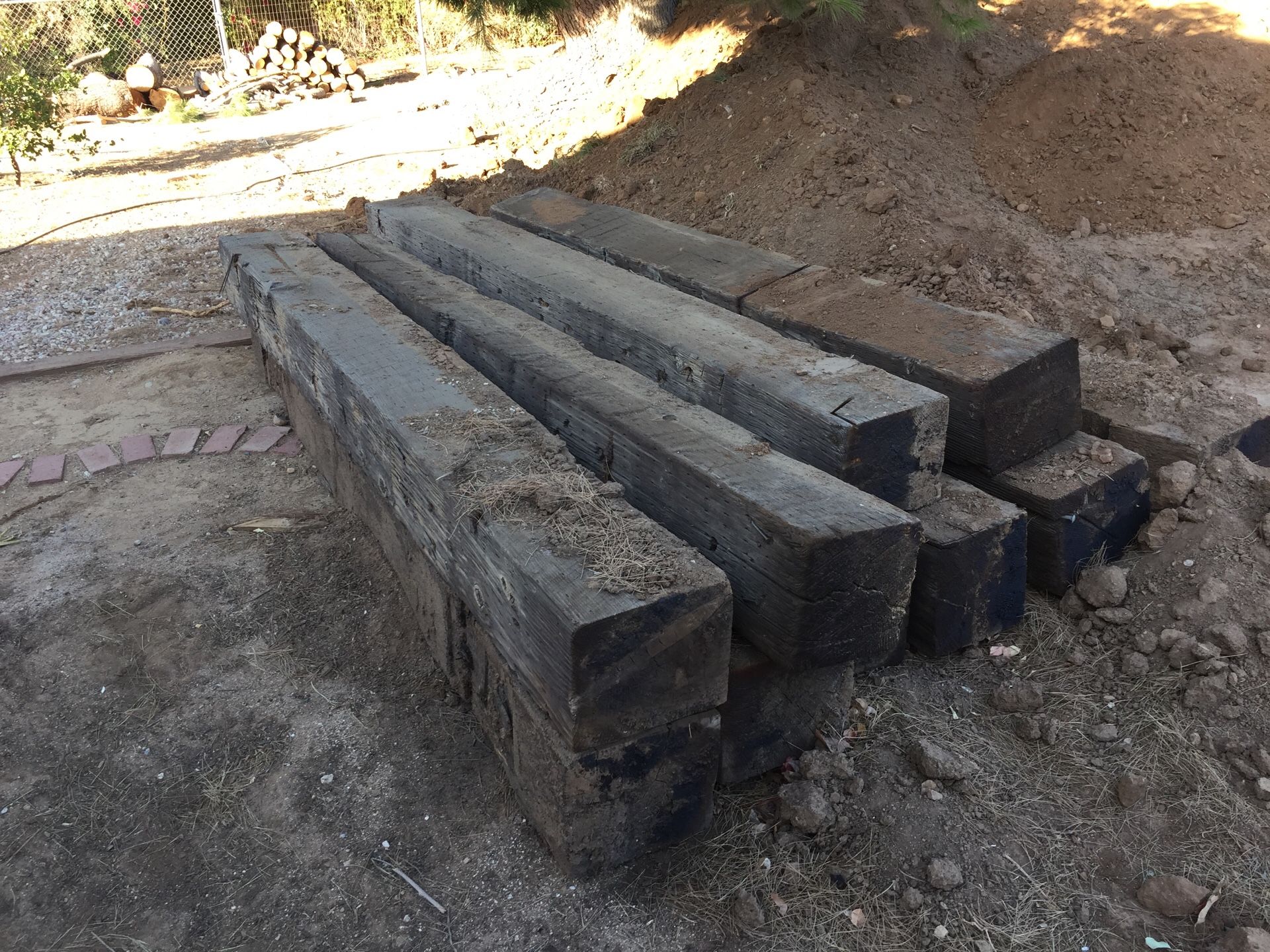 FREE !!! Railroad ties for free!!