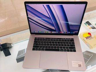 MacBook Pro 2018 16gb ram 512gb ssd