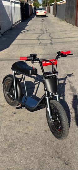 Custom Caroma mini e-bike