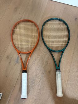Wilson blade 16x19 v9 grip size 2 (4 1/4)