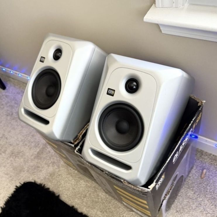 KRK STUDIO MONITORS