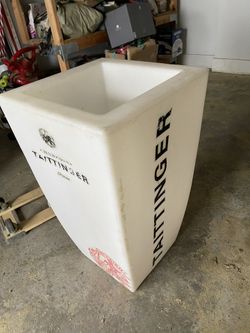 Cooler With Drain