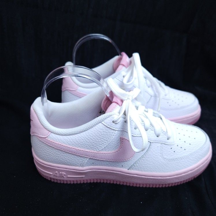 NIKE AIR FORCE 1 LOW WHITE - PINK FOAM (GS) SIZE 4.5 YOUTH Converts To Women's Sz 6