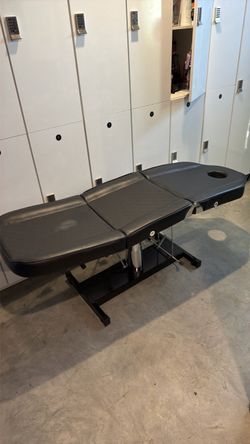 Massage table