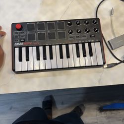 AKAI Professional MPK Mini MK3 