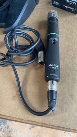AKG C1000 S Austria Condenser Microphone