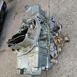 HOLLEY 700CFM DOUBLE PUMP CARBURETOR!!!225$