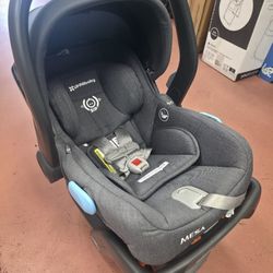 Uppa MESA infant Car Seat With Base 