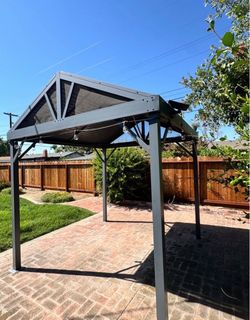 SOJAG Gazebo 8x8 $400