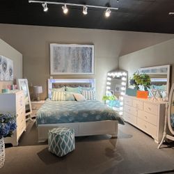 4PC King Bed Set White