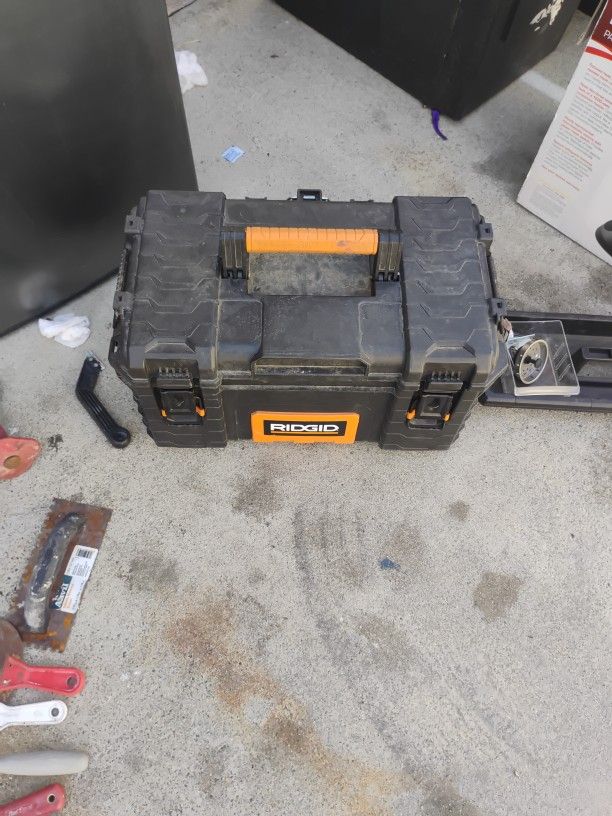 Ridgid 22 in. Pro Tool Box, Black