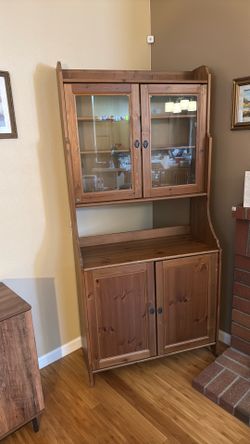 Kitchen Cabinet