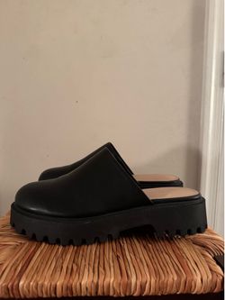 Sincerely Jules Black Platform Mule Slides - Women size 10M