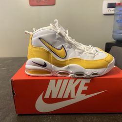 Slightly used Shoes Worn Twice No Trades