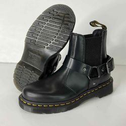 NEW Doc Martens Wincox Smooth Leather Buckle Boots Women Size 5 / Men 4