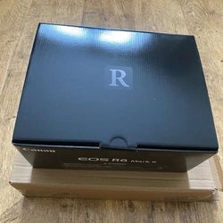 Canon EOS R6 Mark II Mirrorless Camera