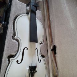 New!! 4/4 Violin. White