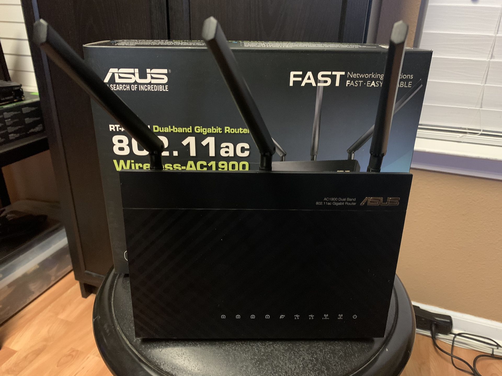 ASUS RT-AC68U Dual Band Wireless Router 4 Port Gigabit