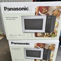New Panasonic Sensor Coo1.2 Cu Ft Inverter Microwave  1250WCompact Countertop NN-SN65QSD