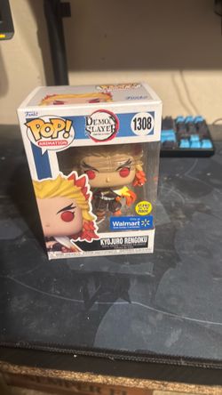 Funko Pop! Vinyl: Demon Slayer: Kimetsu no Yaiba - Kyojuro Rengoku (Glows In The