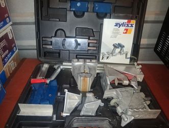 Original Zyliss All-Purpose Portable Vise and Clamping System (Swiss-made)