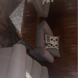 Living room Set Minus The Table