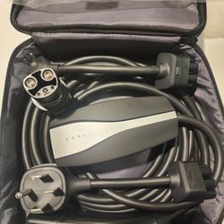β‘ Tesla Gen 2 Mobile Charger β OEM Portable EV Charger β‘