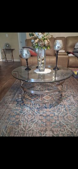 Set of Two Elegant Contemporary Glass Tables