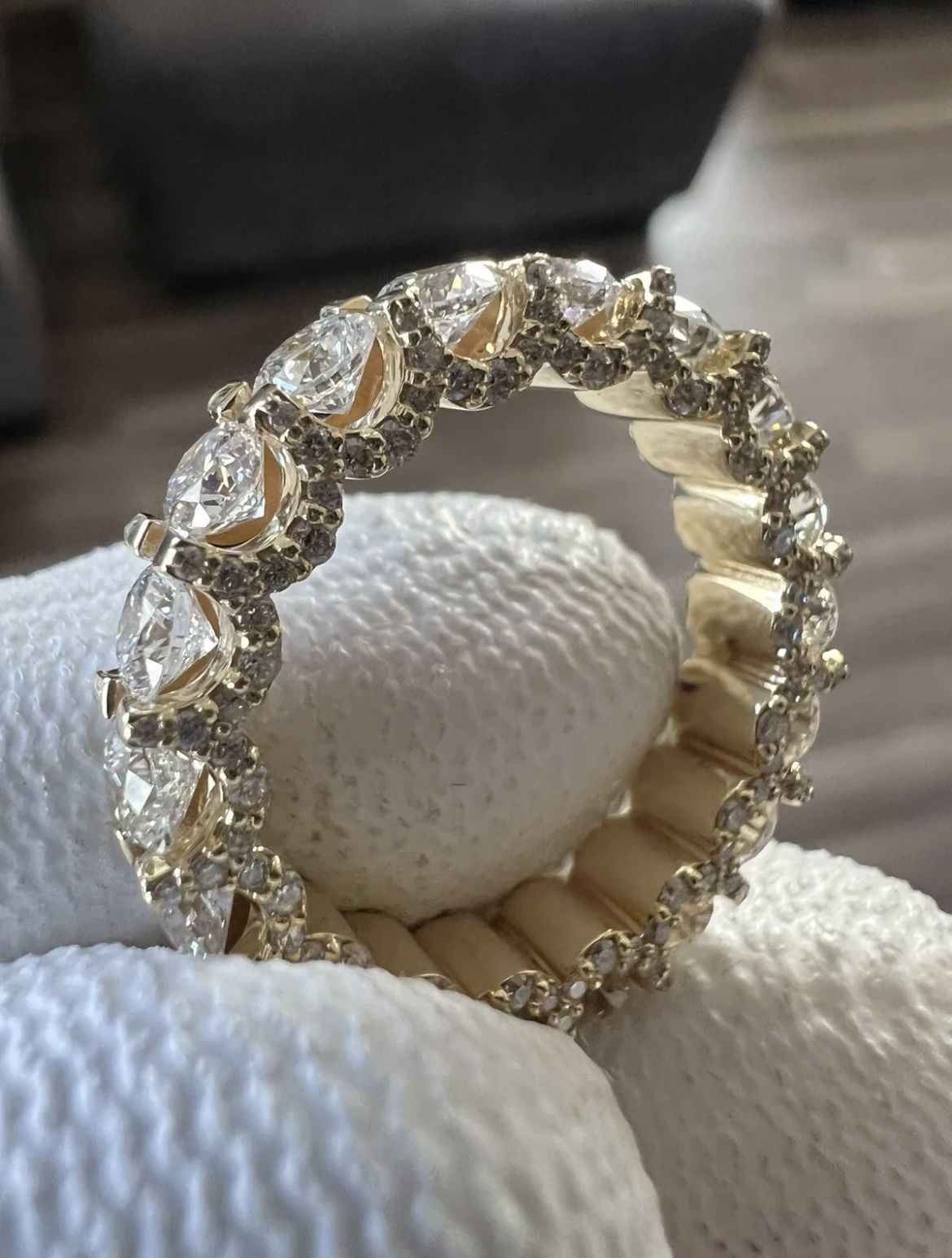 18k Gold Diamond Eternity Ring size 6.5