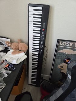 81 Key Electronic Keyboard