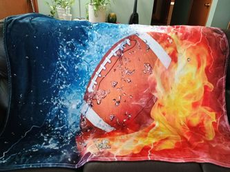 8x10 football blanket with matching pillow