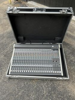Mackie 2404-VLZ3 Premium 24-Channel FX Mixer with USB - Will Take Offer