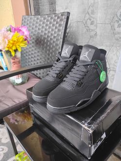 Jordan 4 size 10 $165 black cat