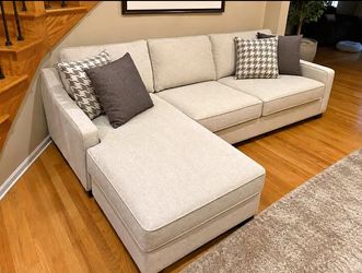 Sectional sofa couch