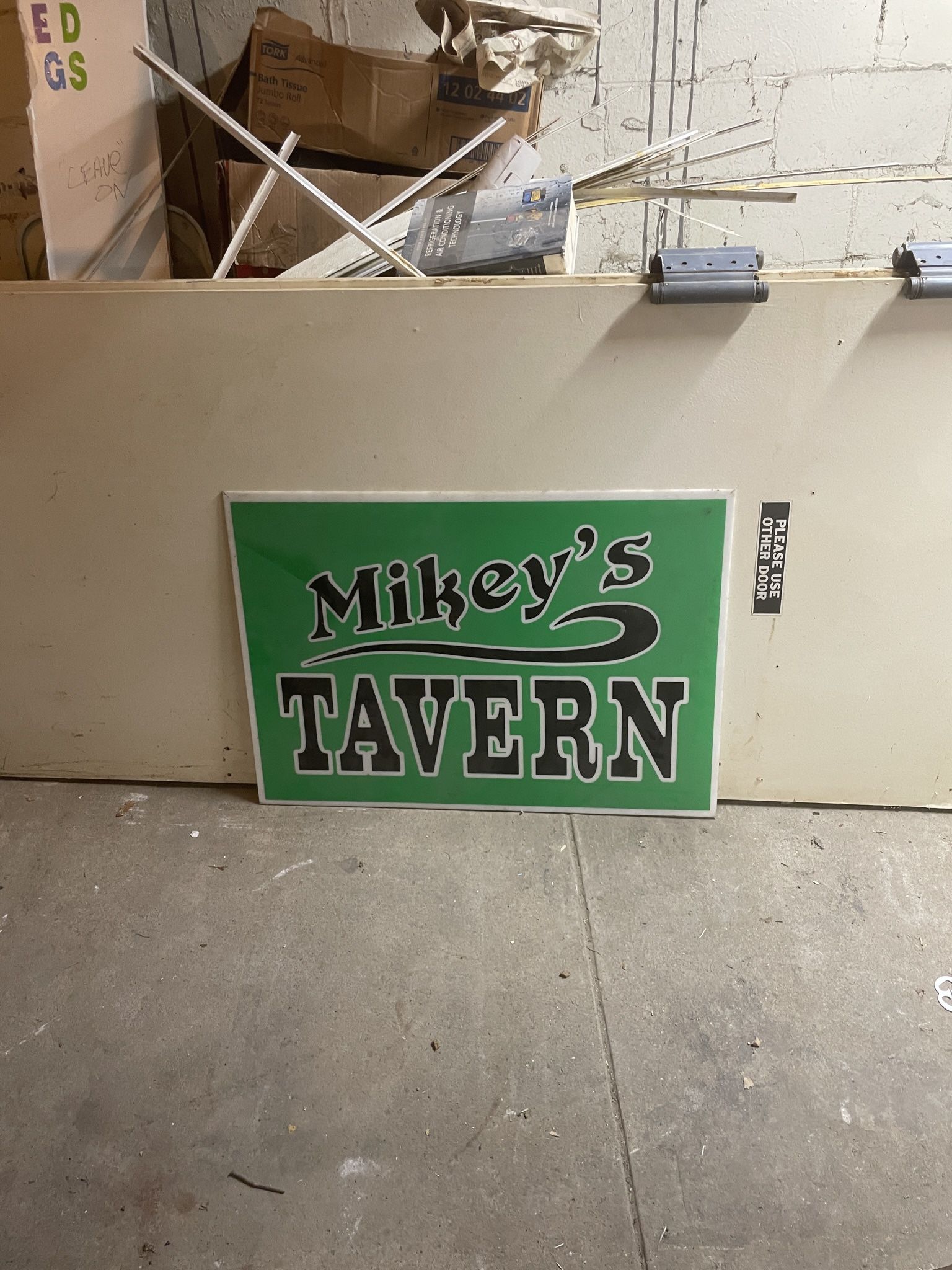 SIGN Mickey’s Tavern