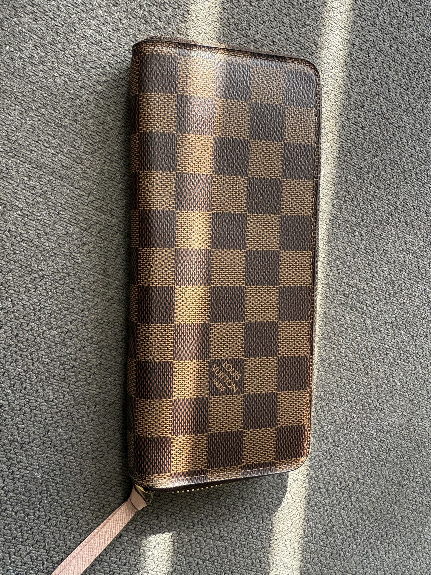 Clémence Wallet