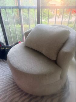 Swivel single ottoman couch