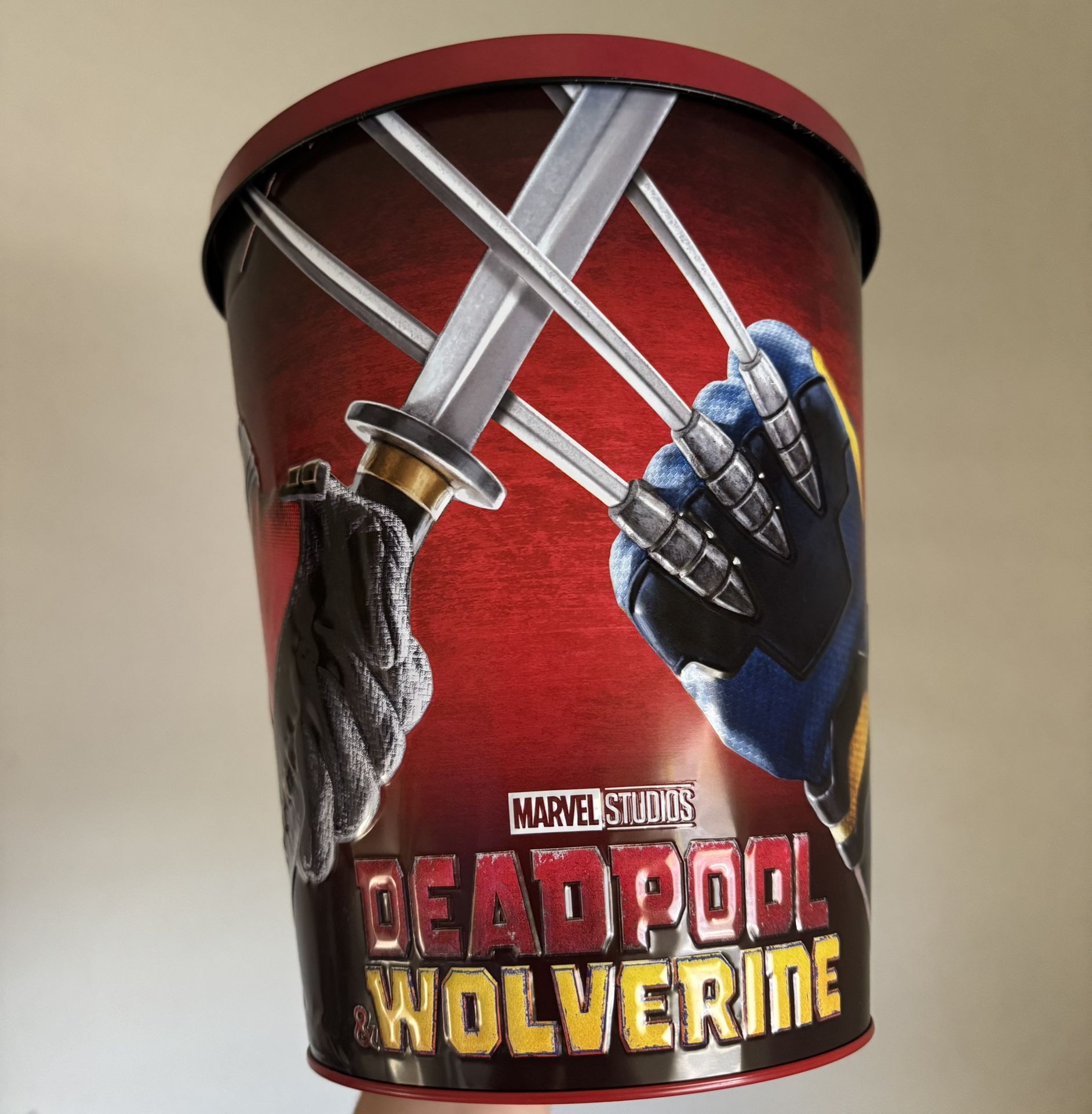 Deadpool & Wolverine Tin Popcorn Bucket & Lenticular Cup