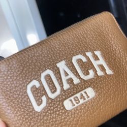 coach wristlet bag