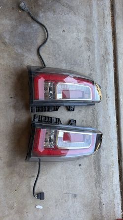 2015-2020 Yukon tail lights