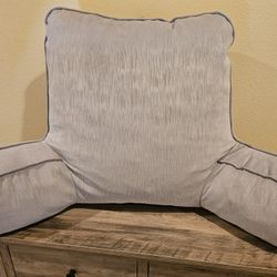 Bed Rest Pillow