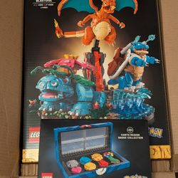 Pokemon Lego Set + Badge Set Promo