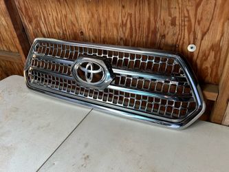 Toyota Tacoma Front Grille 2020