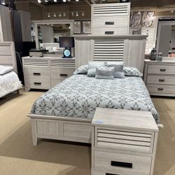 4PC Queen Bedroom Set