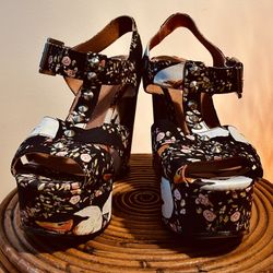 Les Fleur Wedges/ TopShop